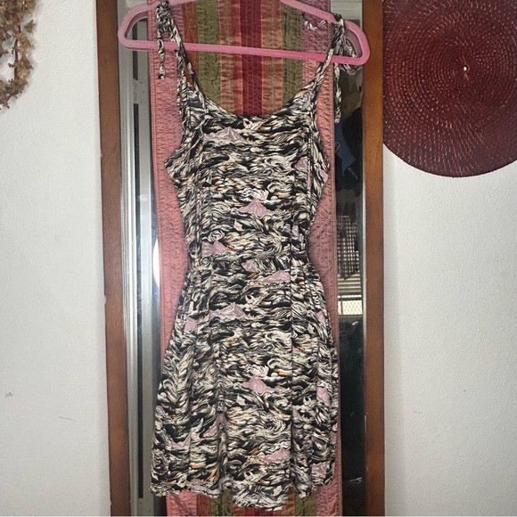 Patagonia Pataloha Black Ink Island Currents Strappy Dress size small - Picture 5 of 5